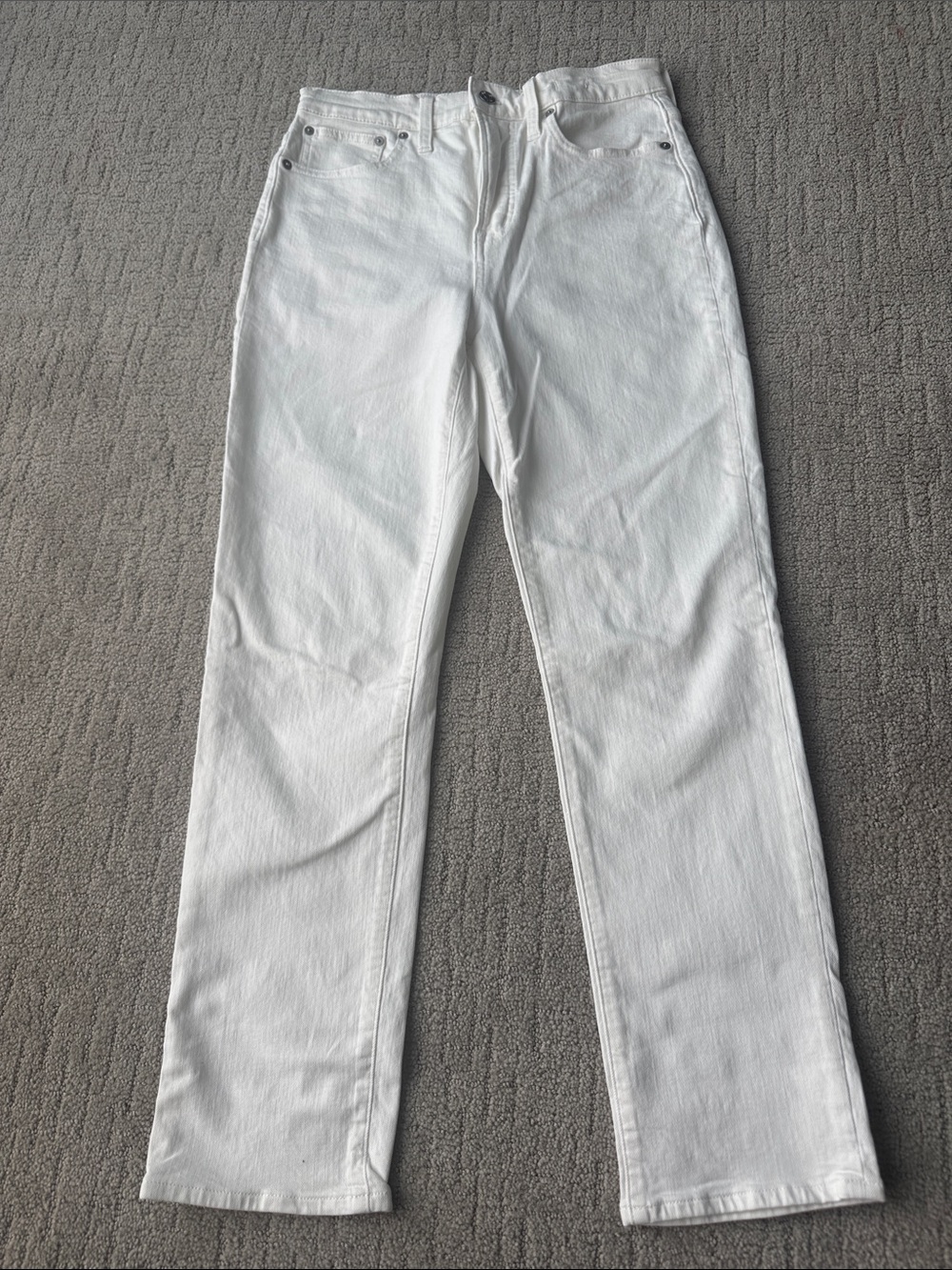 Madewell The Perfext Vintage Jean- White